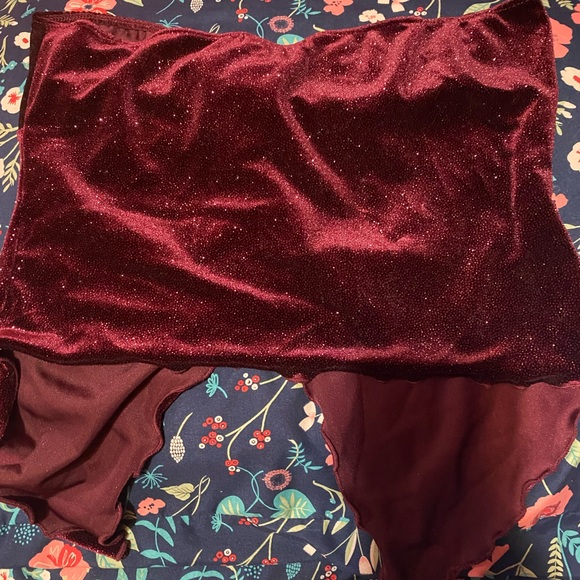 Red Crop Top - Picture 2 of 3